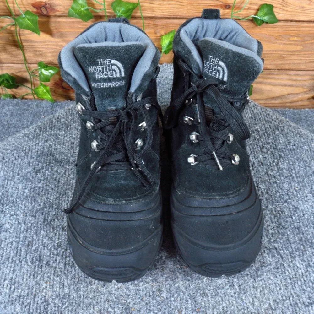 The North Face Chilkat Lace II Kids Snow Boot Size 2 Winter Waterproof Black